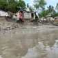 কপোতাক্ষ নদের ভয়াবহ ভাঙ্গনে পাইকগাছার মালোপাড়ার বাসিন্দারা নির্ঘুম রাত কাটাচ্ছে