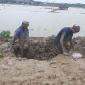 কয়েক দিনের বৃষ্টিতে পাইকগাছায় বেড়েছে জনদুর্ভোগ; কৃষকের মাঝে ফিরেছে স্বস্তি :