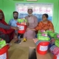 শ্যামনগরে কিশোরীদের মাঝে ডিগনিটি কিট বিতরণ