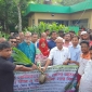 পাইকগাছায় কৃষকদের মাঝে বিনামূল্যে নয় হাজার নারিকেলের চারা বিতরণ