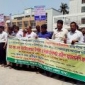 ১০ দফা দাবিতে নড়াইলে মাধ্যমিক বিদ্যালয়ের শিক্ষকদের বিক্ষোভ, মানববন্ধন ও স্মারকলিপি প্রদান