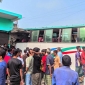 মনিরামপুরে নিয়ন্ত্রণ হারিয়ে বাস ঢুকে পড়ল দোকানে, আহত ২০