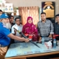 পাইকগাছায় লস্কর গ্রাম পুলিশদের মাঝে বিভিন্ন সামগ্রী প্রদান