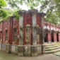 মাগুরার বিনোদপুরে ব্রিটিশ আমলে নির্মিত রাম বাবুর বাড়িটি রক্ষণাবেক্ষণের অভাবে হারিয়ে যাচ্ছে