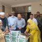 মাগুরায় দুস্থ ও অসহায়দের মাঝে সৌদি খেজুর বিতরণ