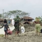 দুর্যোগের মৌসুম উপকূলের মানুষের বেঁচে থাকার অবিরাম লড়াই