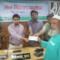 পাইকগাছায় সড়ক উন্নয়ন প্রকল্পের ভূমি অধিগ্রহণের চেক বিতরণ