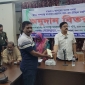 মাগুরায় আর্থিক অনুদানের চেক বিতরণ